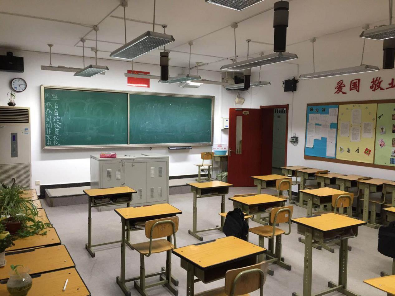The choice of classroom lights mainly starts from several aspects