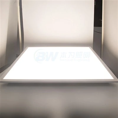 Tenký světelný panel LED s proměnlivou teplotou barev 2700K-6500K